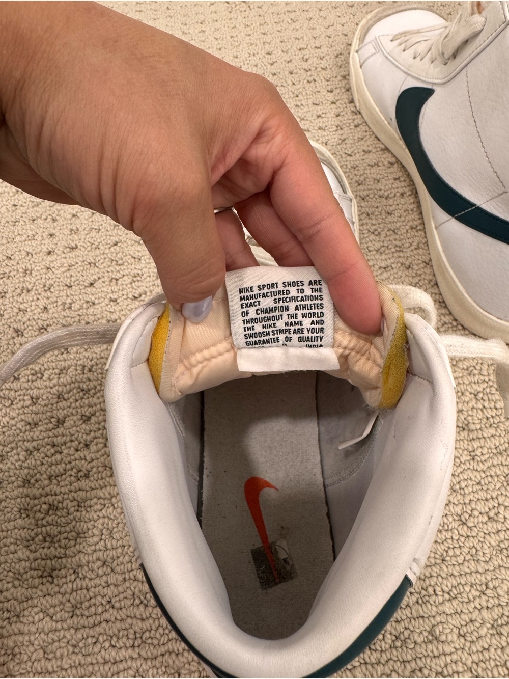Nike Blazer Mid ‘77 Vintage Shoe - Picture 6 of 13